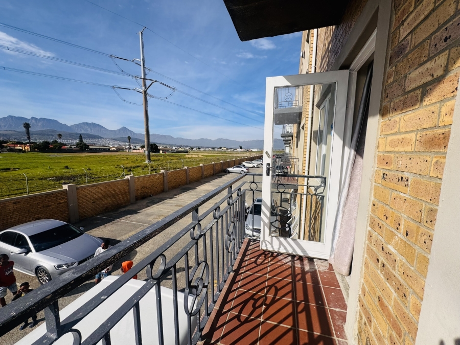 To Let 2 Bedroom Property for Rent in Rome Western Cape